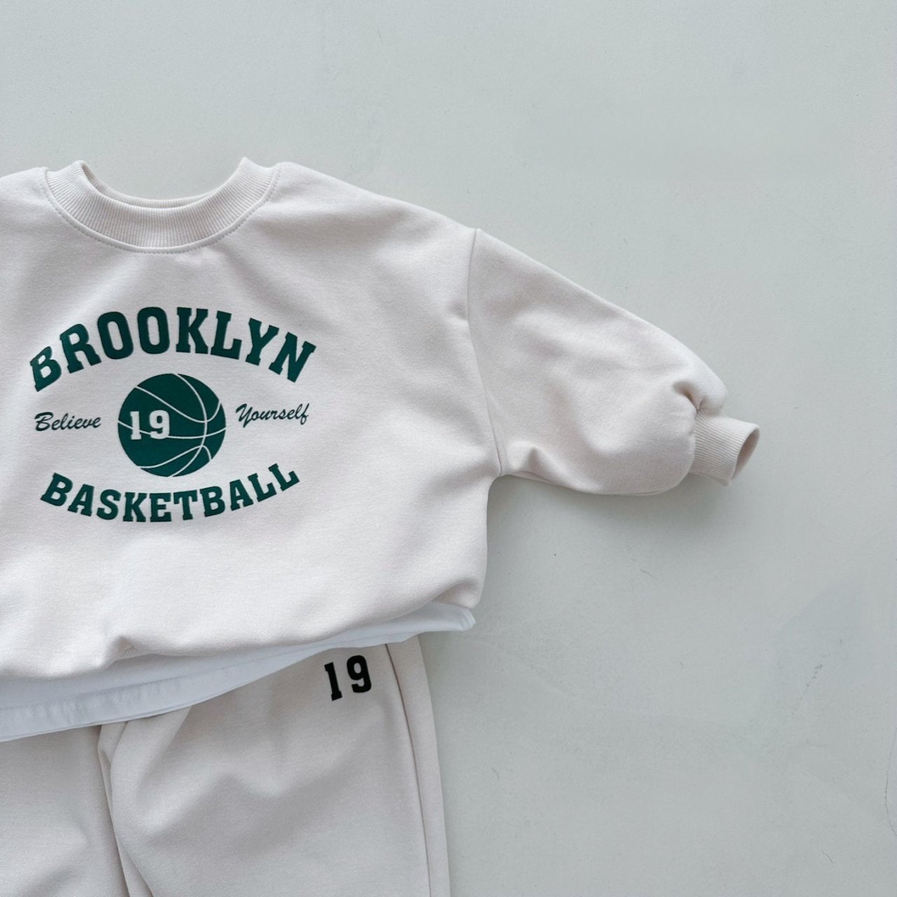 Stylish BROOKLYN Unisex Kids Tracksuit