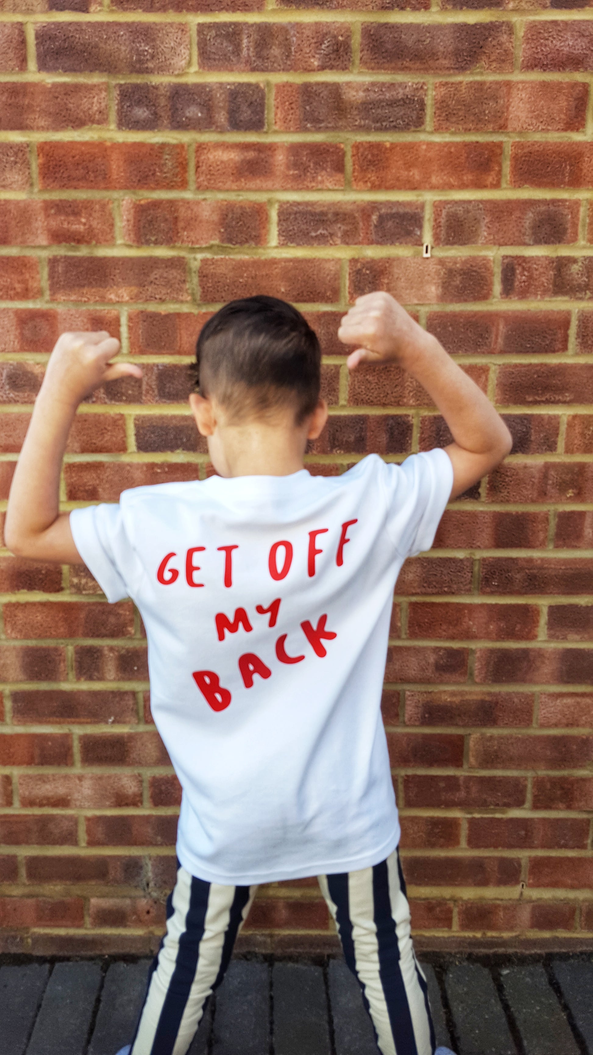 GET OFF MY BACK SLOGAN TEE