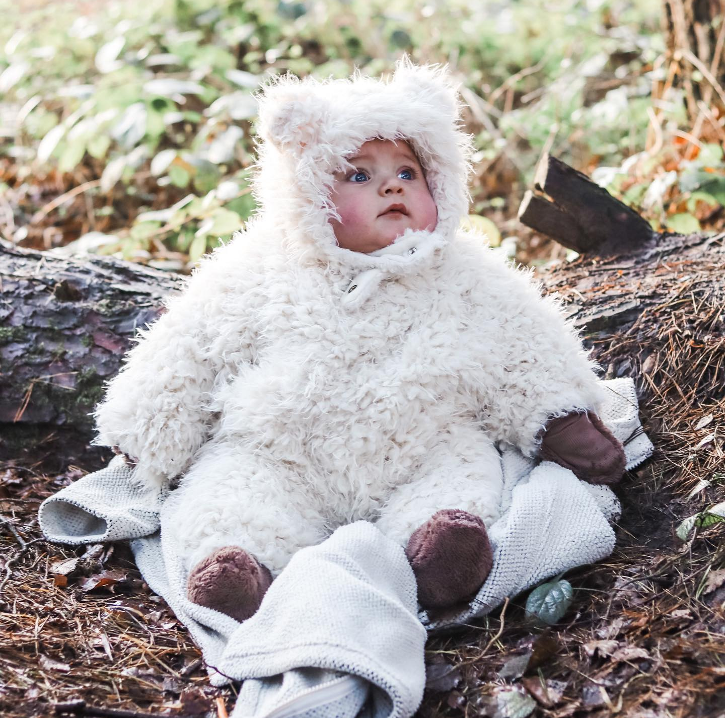 Fluffy Rana Monbebe Babysuit for Ultimate Cuteness