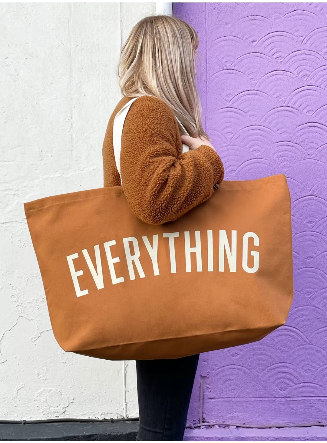 Stylish & Spacious BIG Bags for Moms on the Go
